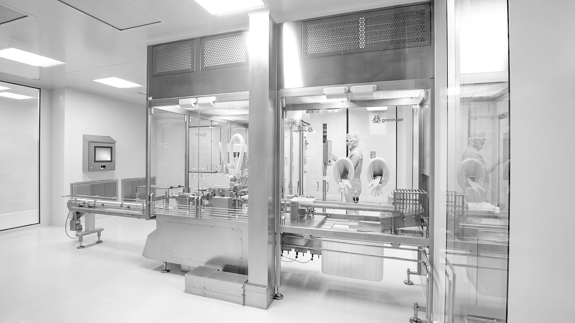 Aseptic processing in a cleanroom